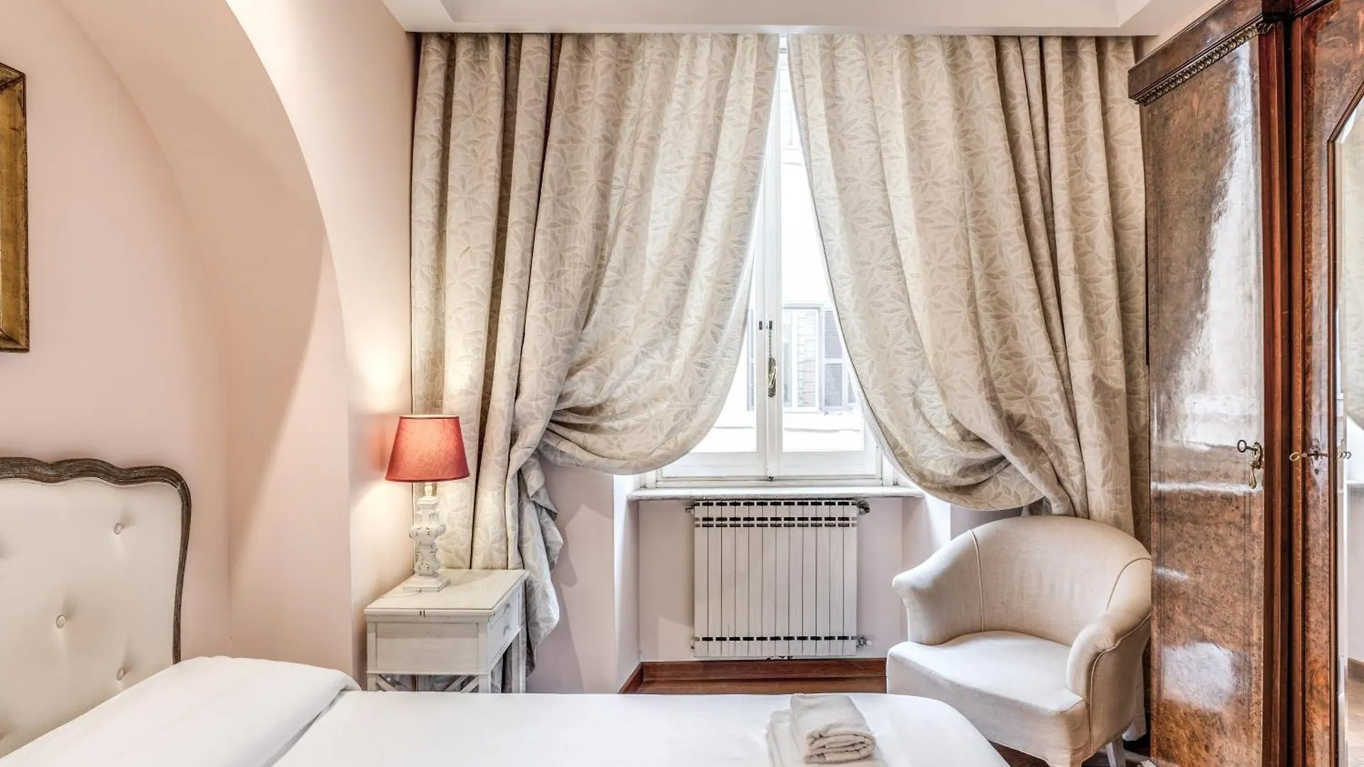 Casa Vacanze Crispi Little 1 Rome Apartment