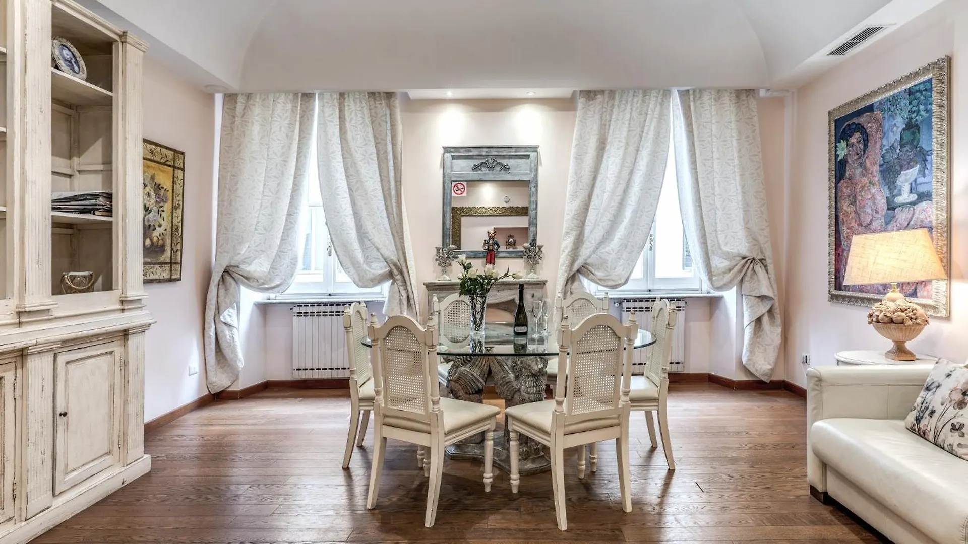 Apartment Casa Vacanze Crispi Little 1 Rome Italy