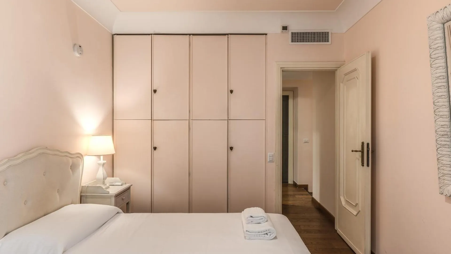 Casa Vacanze Crispi Little 1 Rome 0*,  Italy